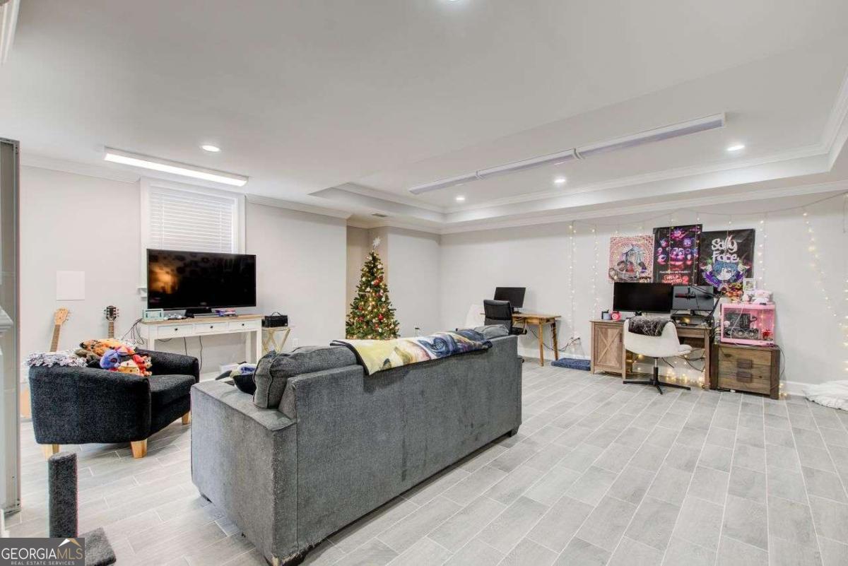 1952 SUGARSTONE Drive