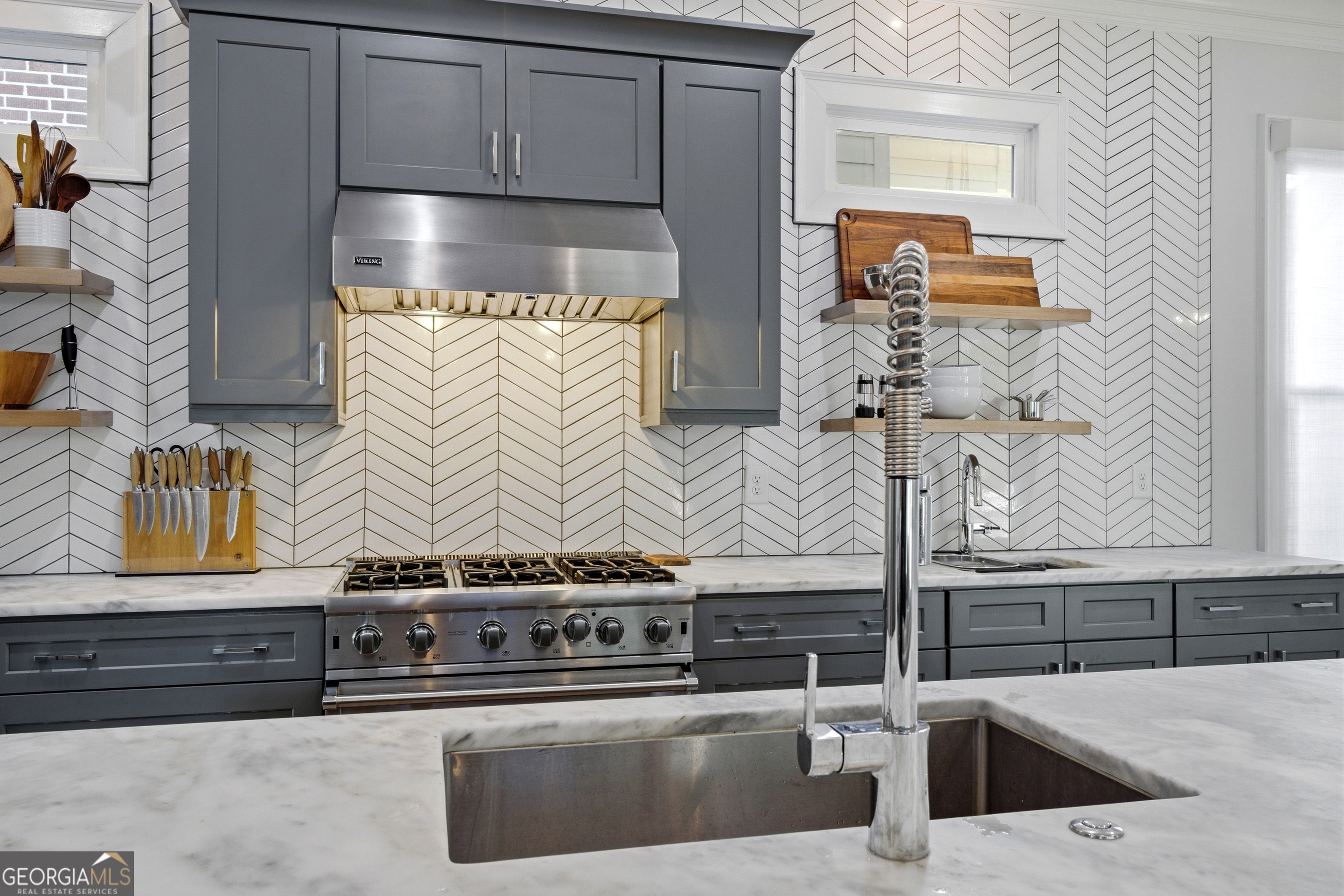 1464 Glenwood Avenue SE