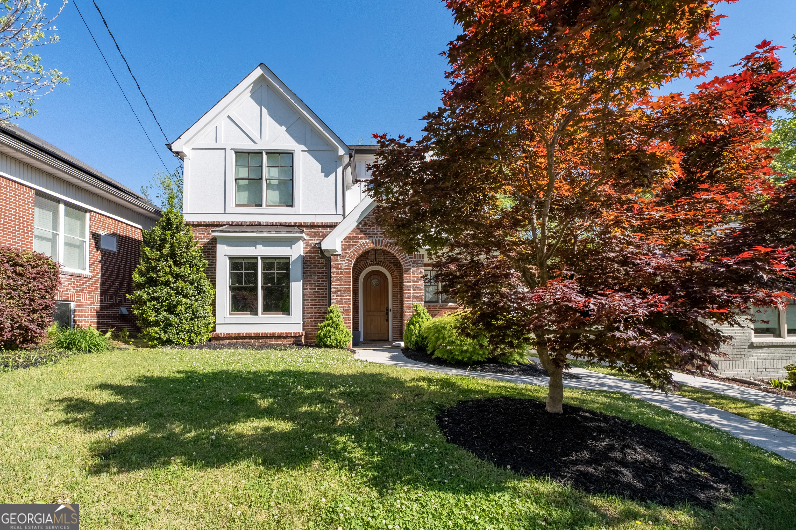 1464 Glenwood Avenue SE