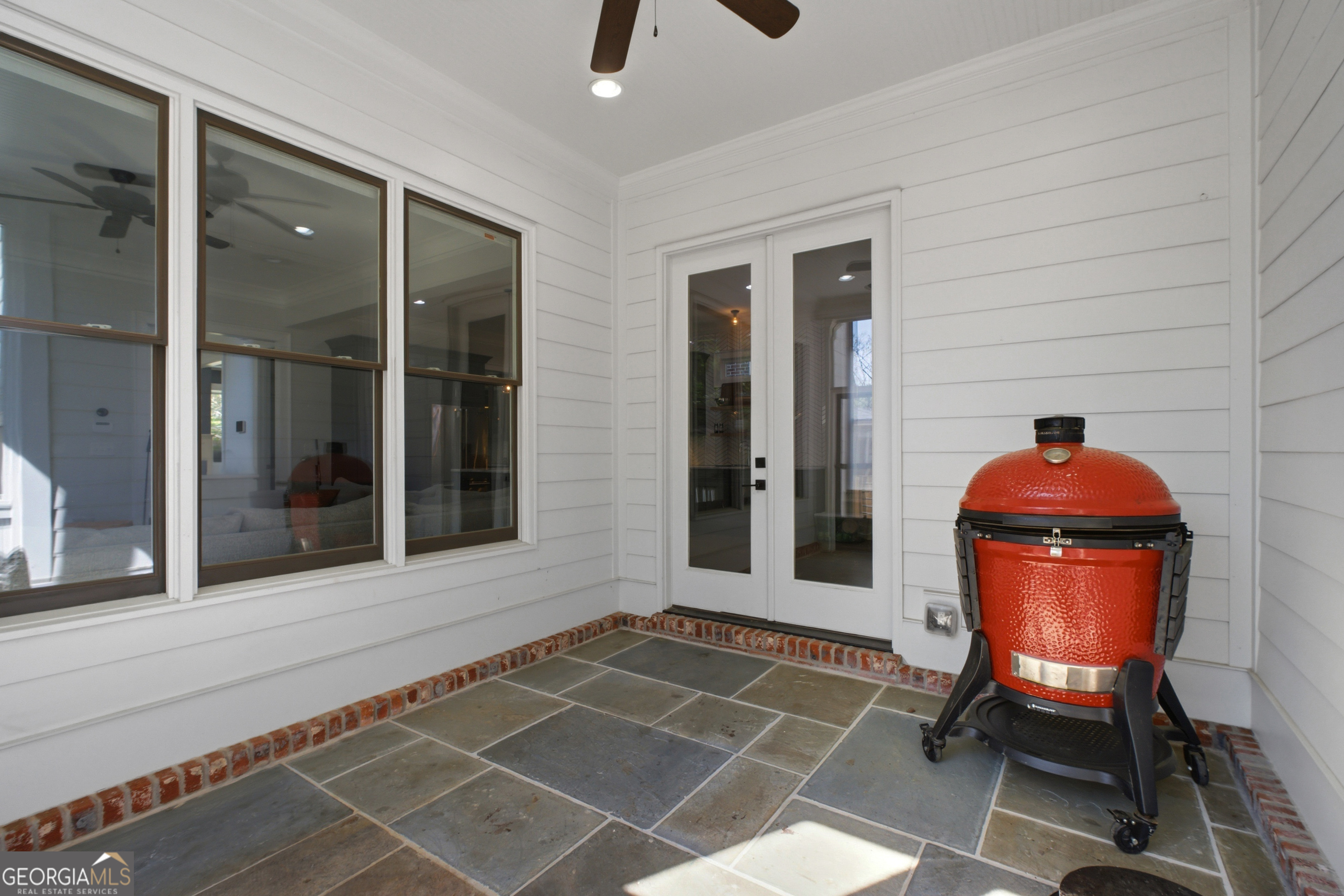 1464 Glenwood Avenue SE