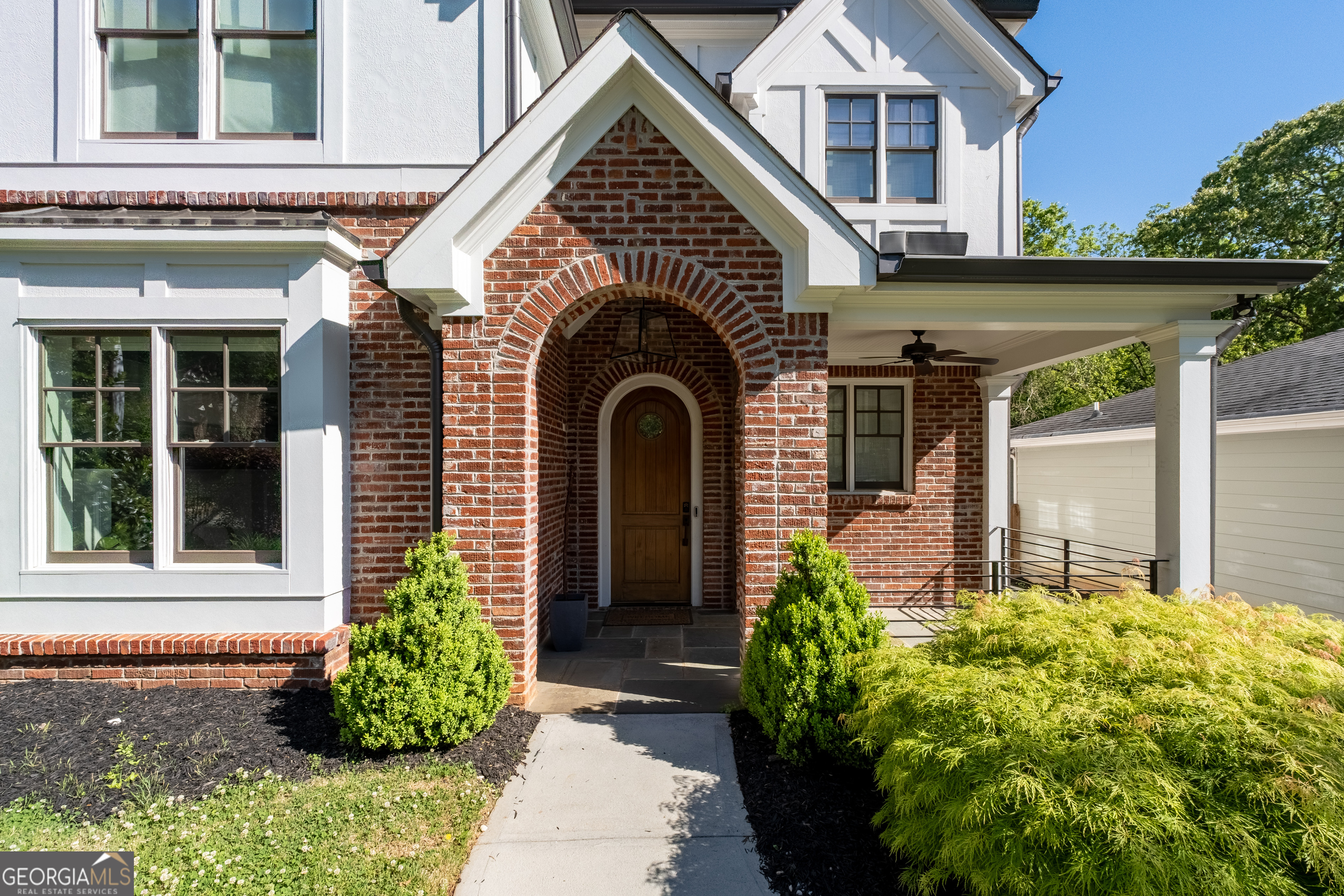 1464 Glenwood Avenue SE