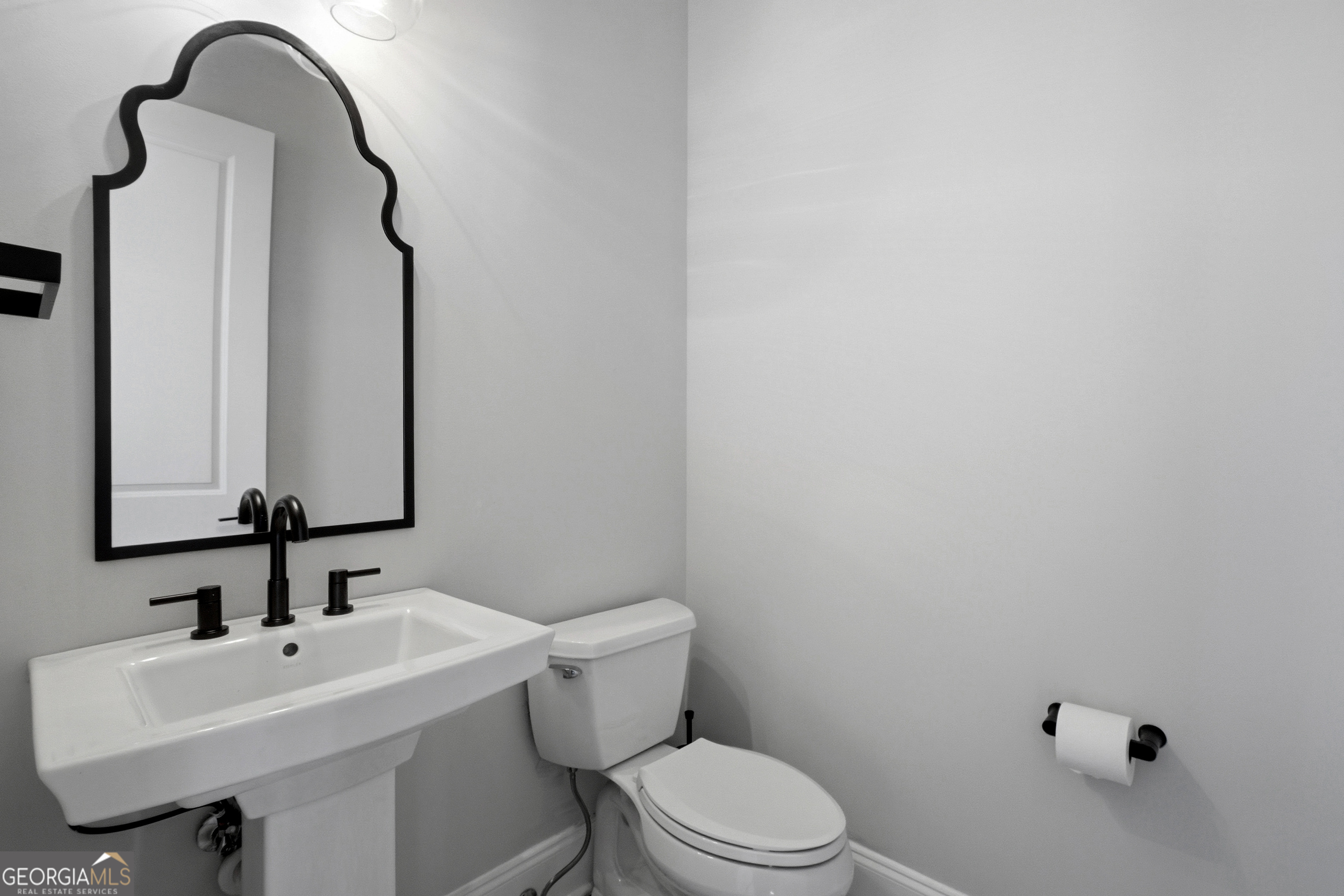 1464 Glenwood Avenue SE