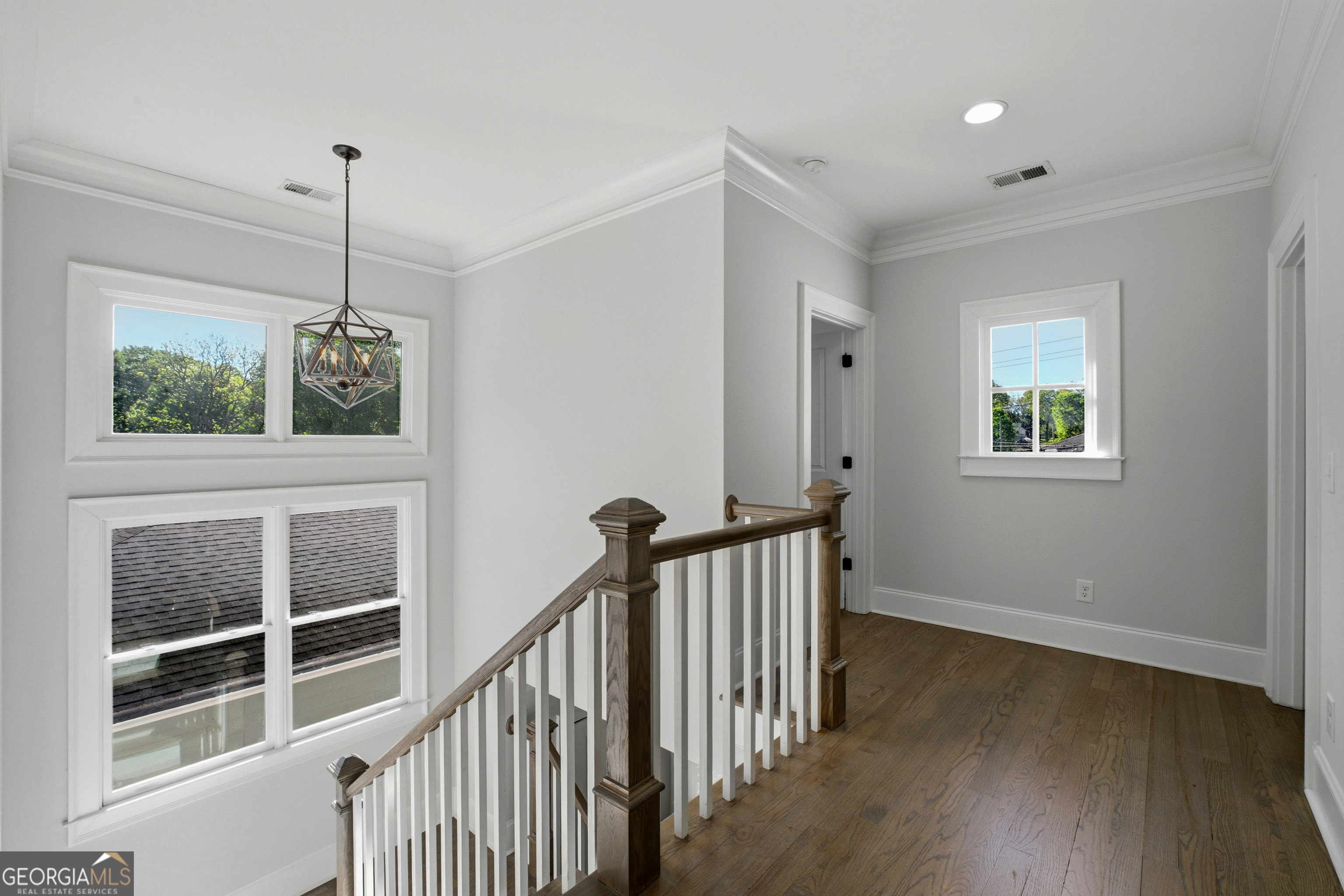 1464 Glenwood Avenue SE