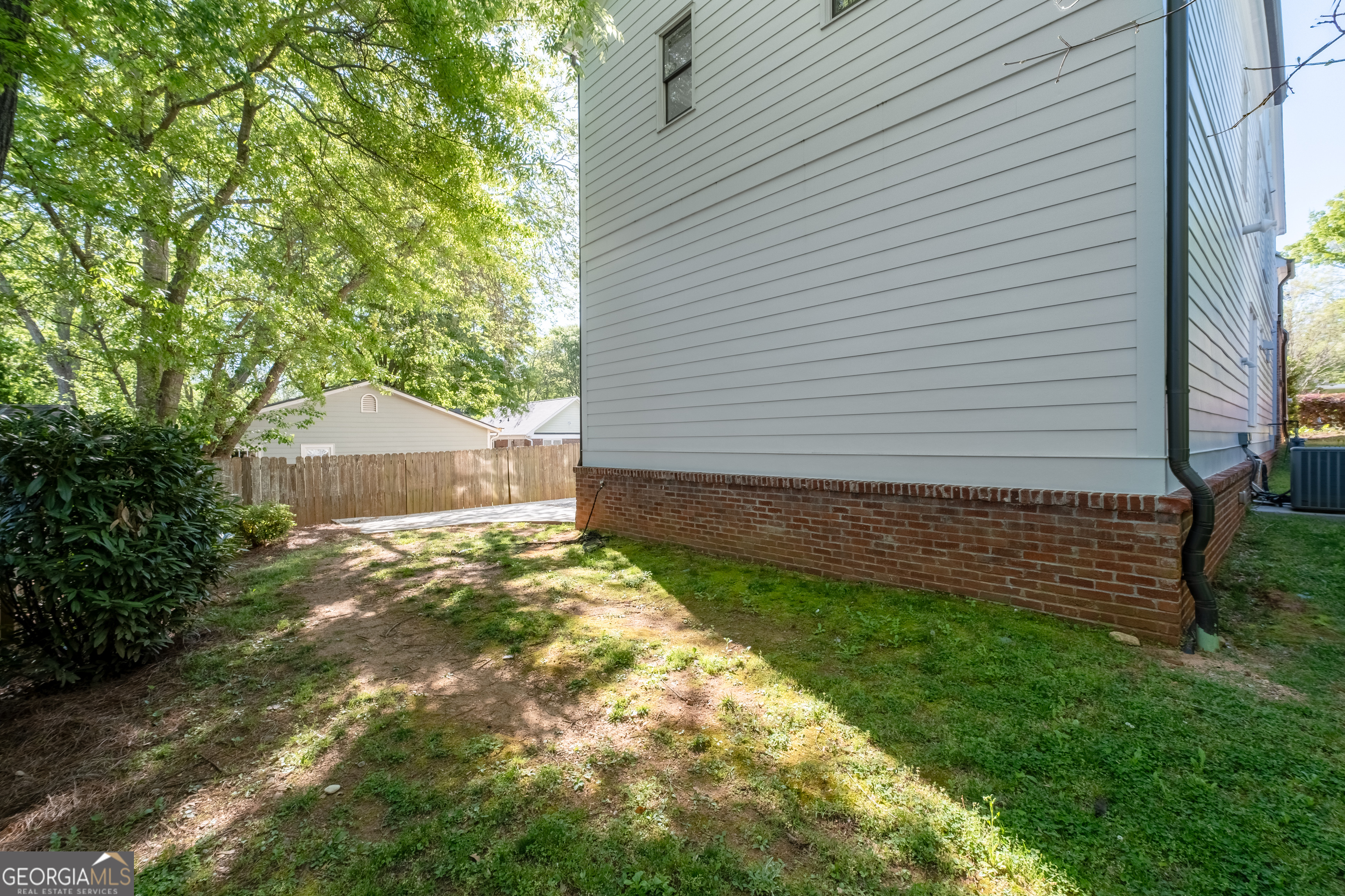 1464 Glenwood Avenue SE