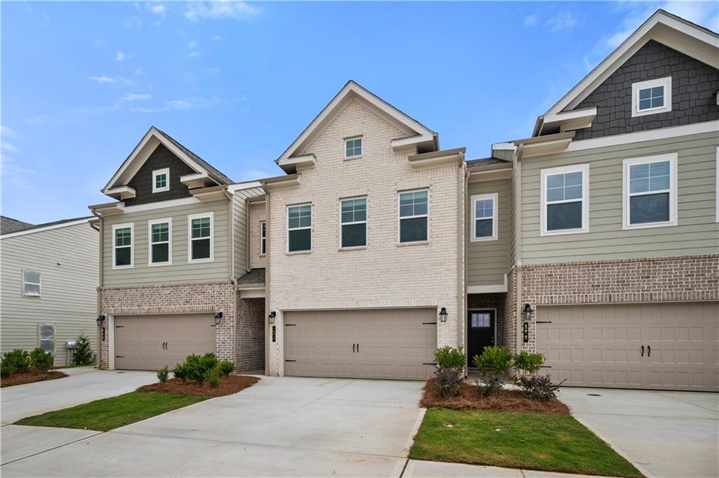 200 Abbotts Crossing Circle