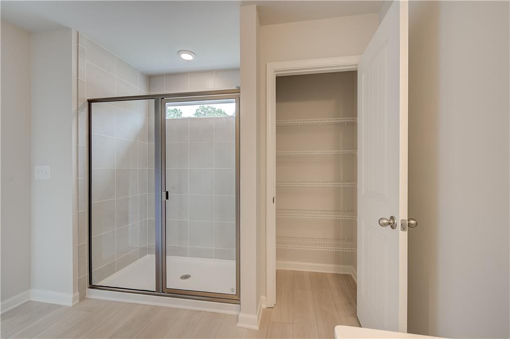 200 Abbotts Crossing Circle