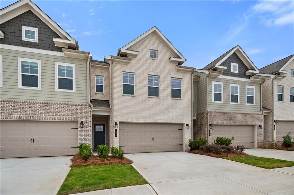 200 Abbotts Crossing Circle