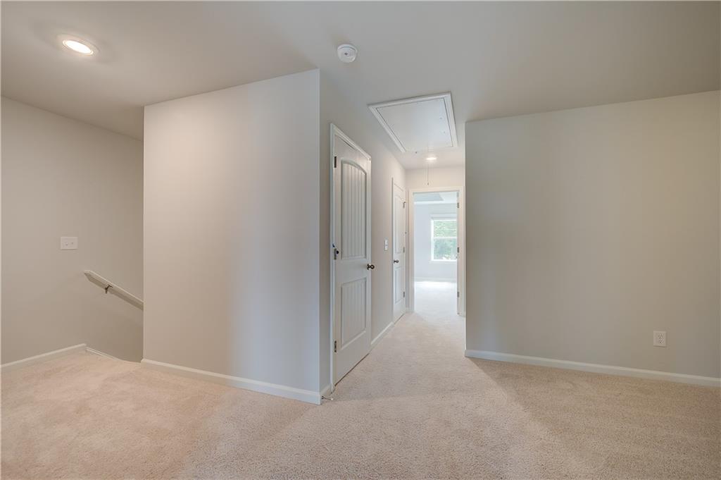 200 Abbotts Crossing Circle