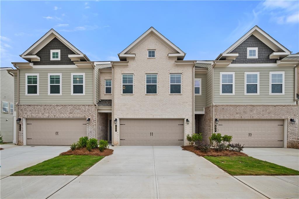 200 Abbotts Crossing Circle