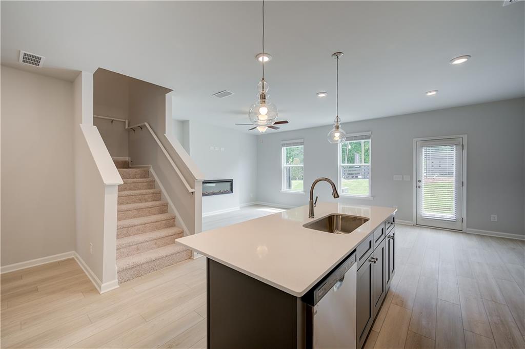 200 Abbotts Crossing Circle
