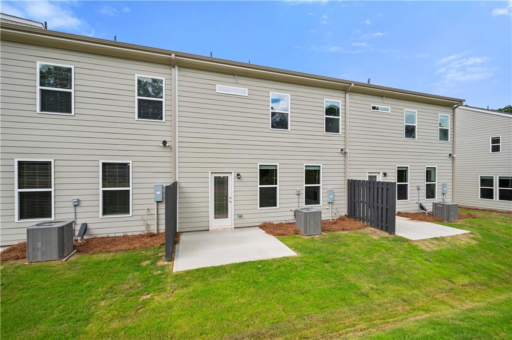 200 Abbotts Crossing Circle
