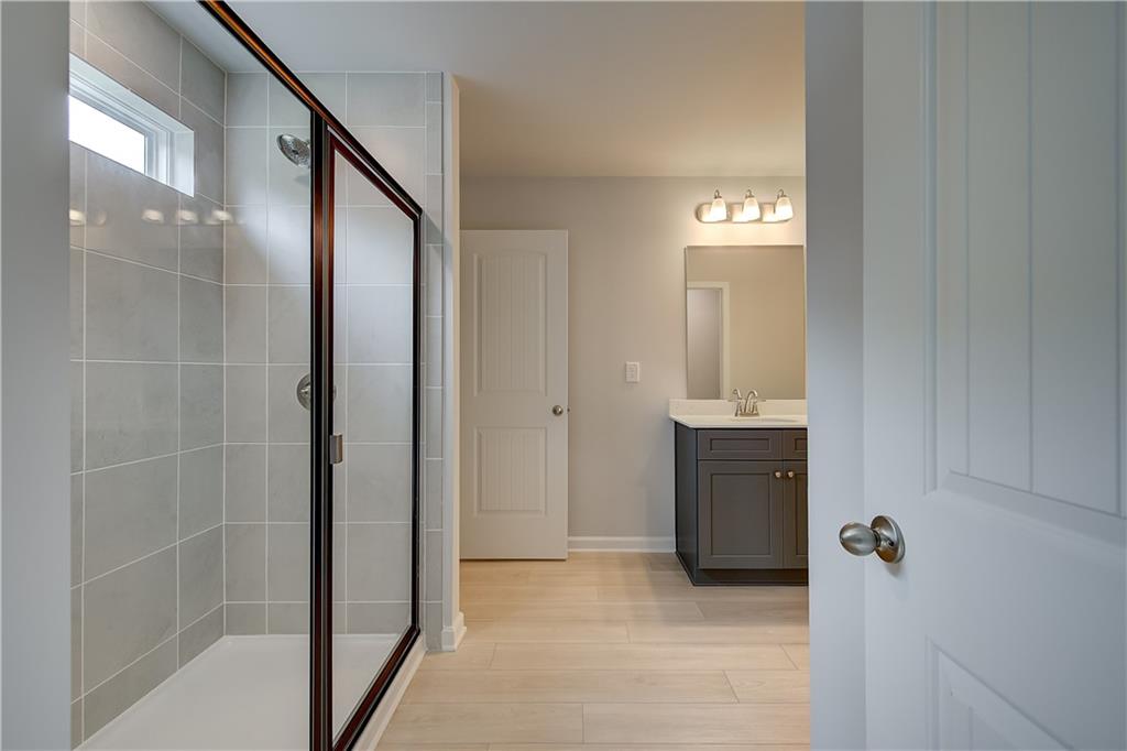 200 Abbotts Crossing Circle
