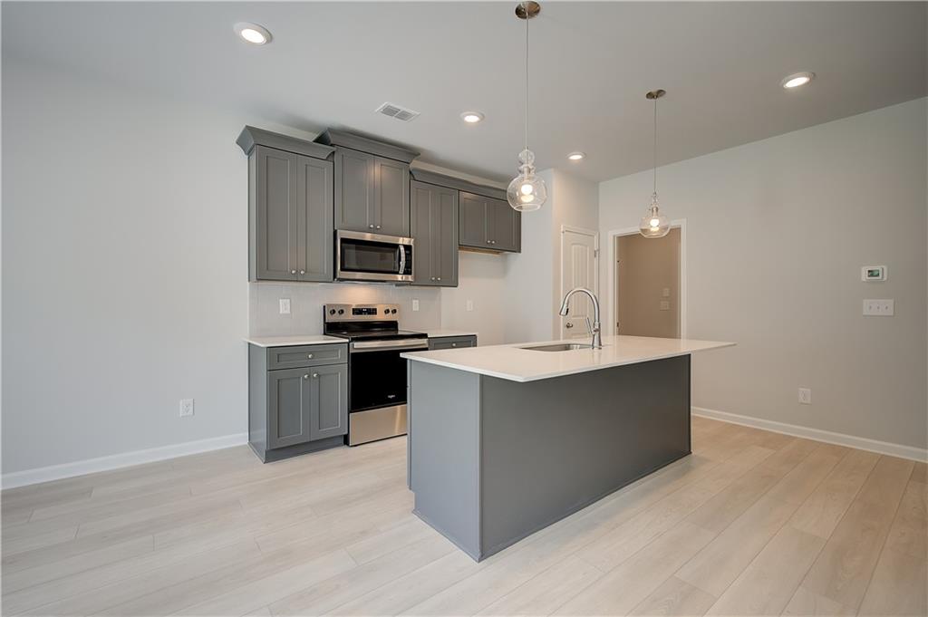 200 Abbotts Crossing Circle