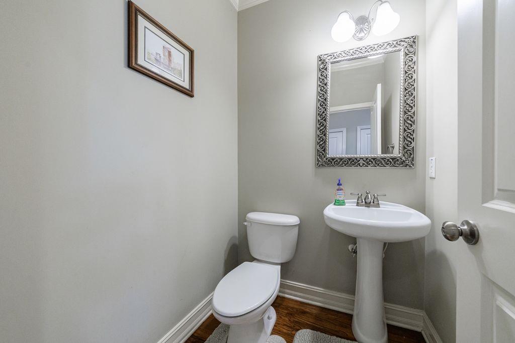 9823 Forest Hill Drive