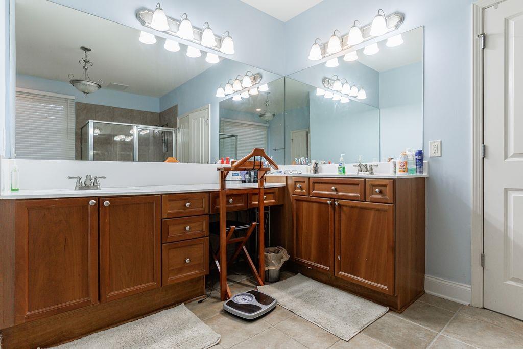 9823 Forest Hill Drive