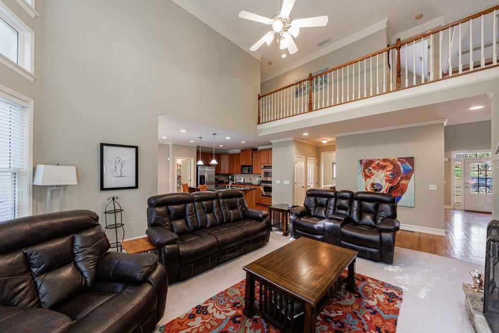 9823 Forest Hill Drive