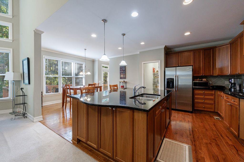 9823 Forest Hill Drive