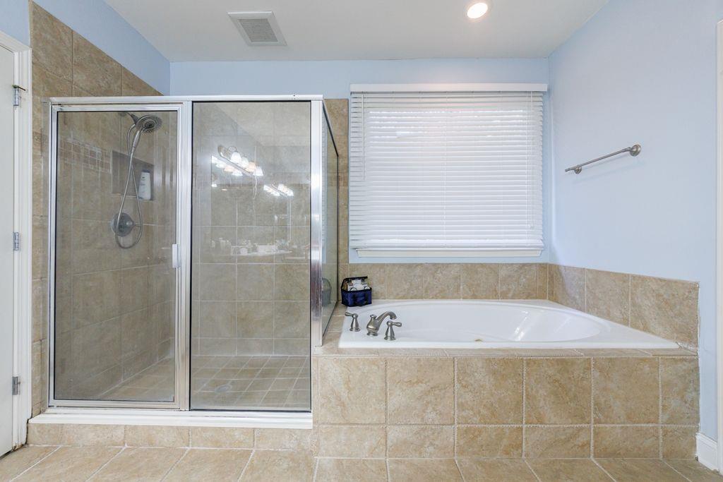 9823 Forest Hill Drive