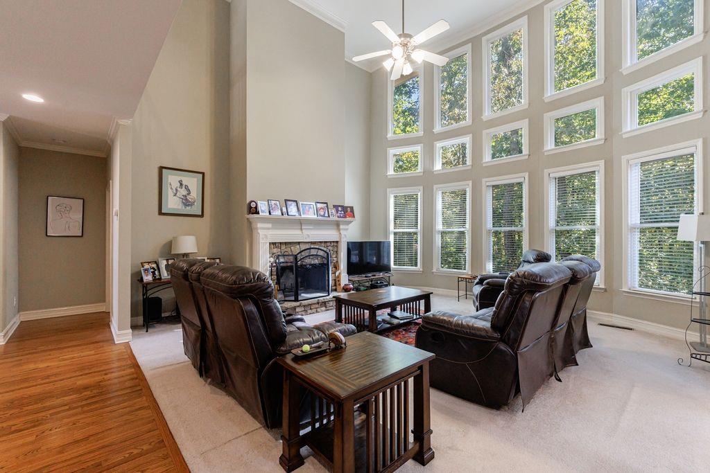 9823 Forest Hill Drive