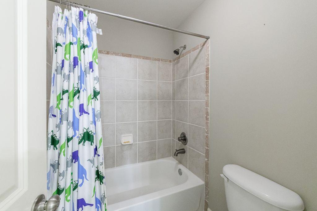 9823 Forest Hill Drive