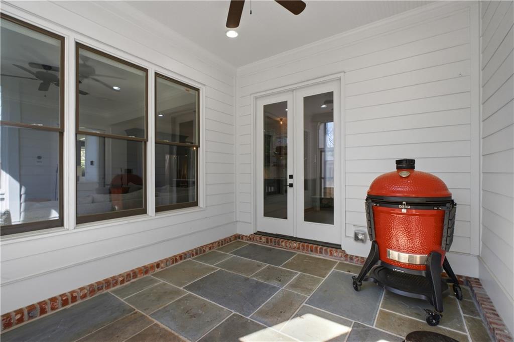 1464 Glenwood Avenue SE