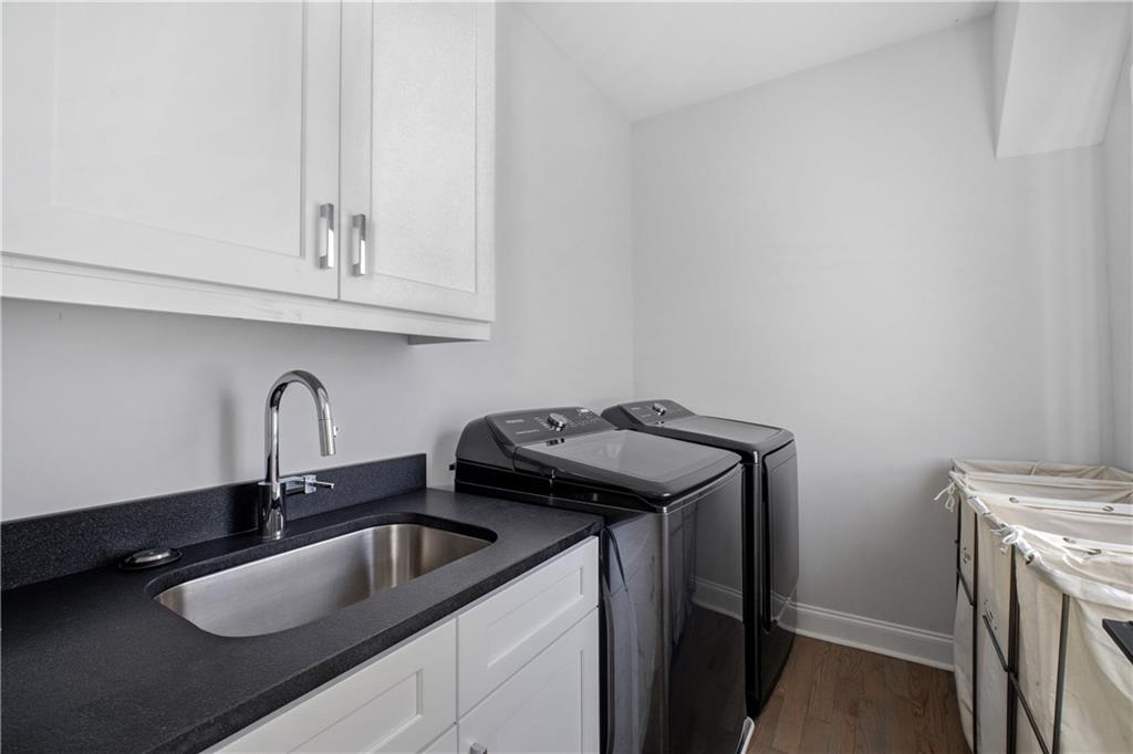 1464 Glenwood Avenue SE