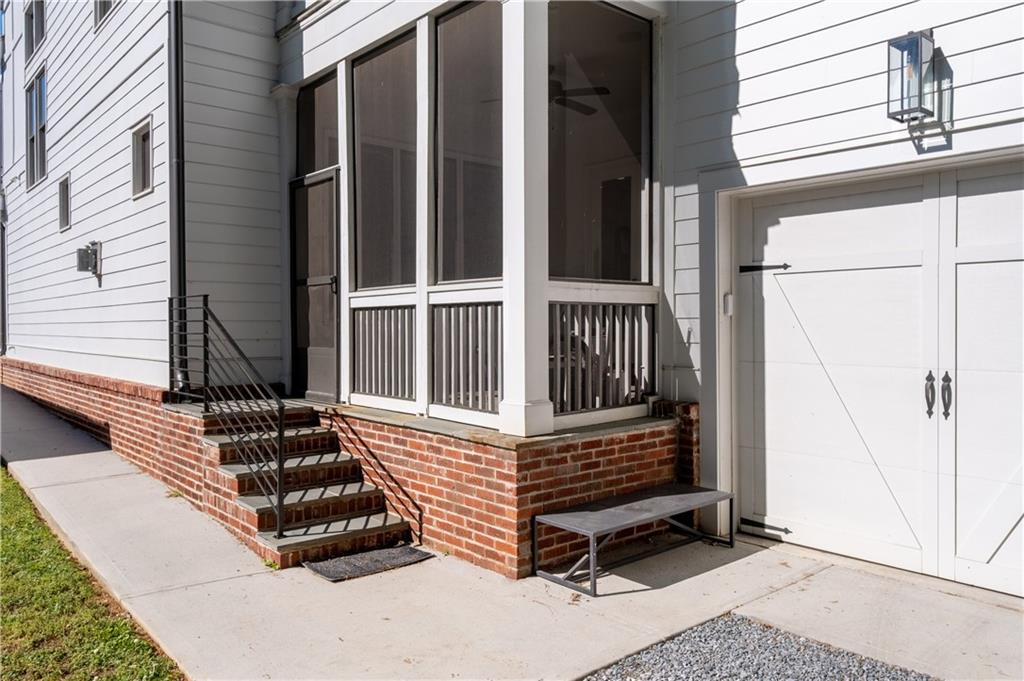 1464 Glenwood Avenue SE