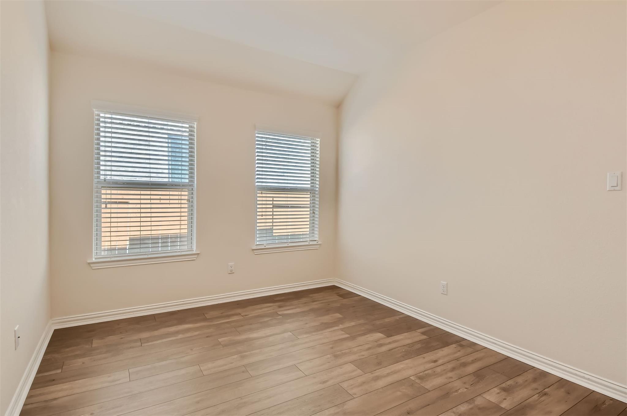 113 Lily Turf CV