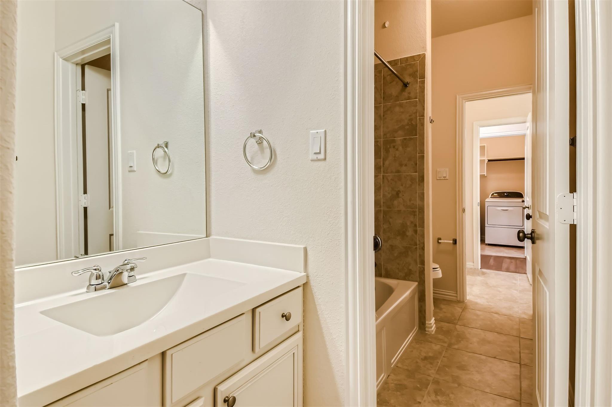 113 Lily Turf CV