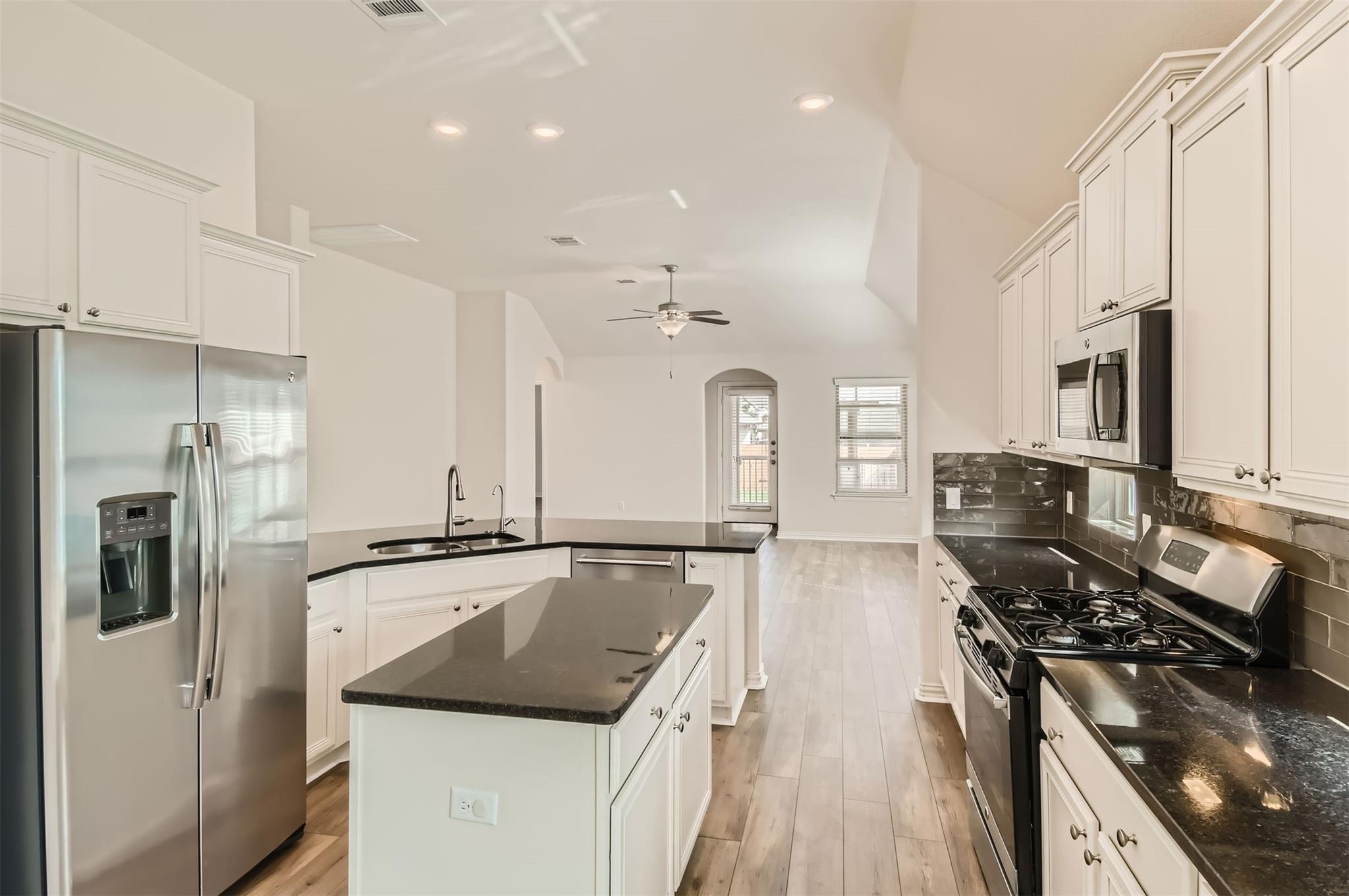 113 Lily Turf CV