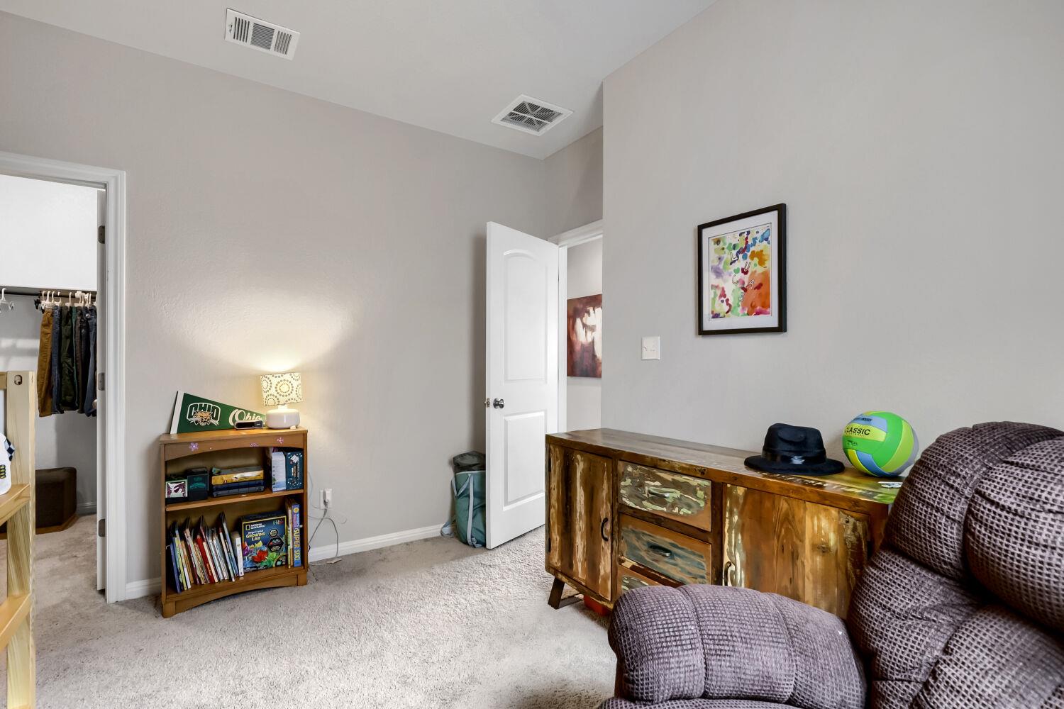 2432 Berryville LN