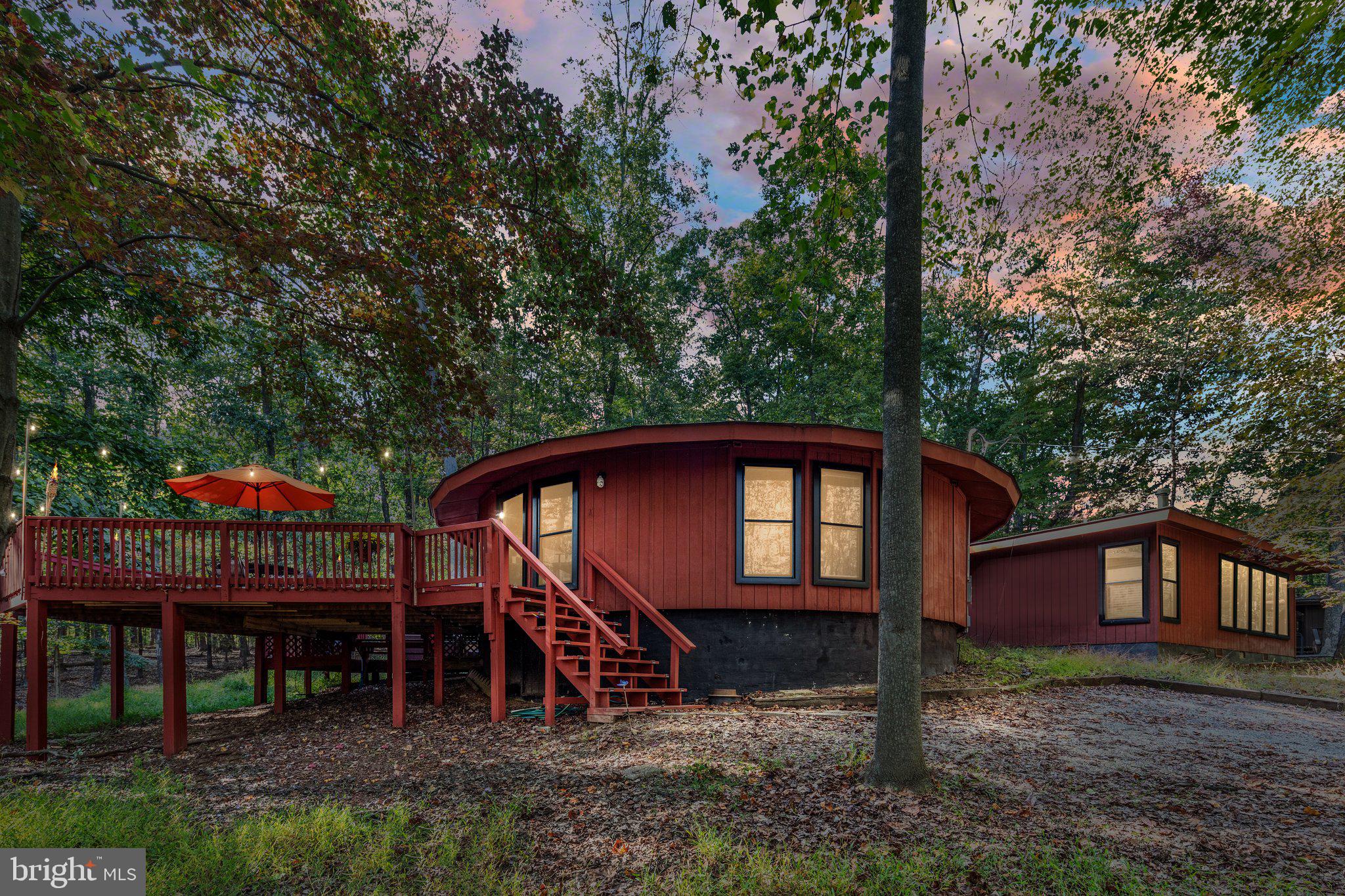 863 The Woods Rd