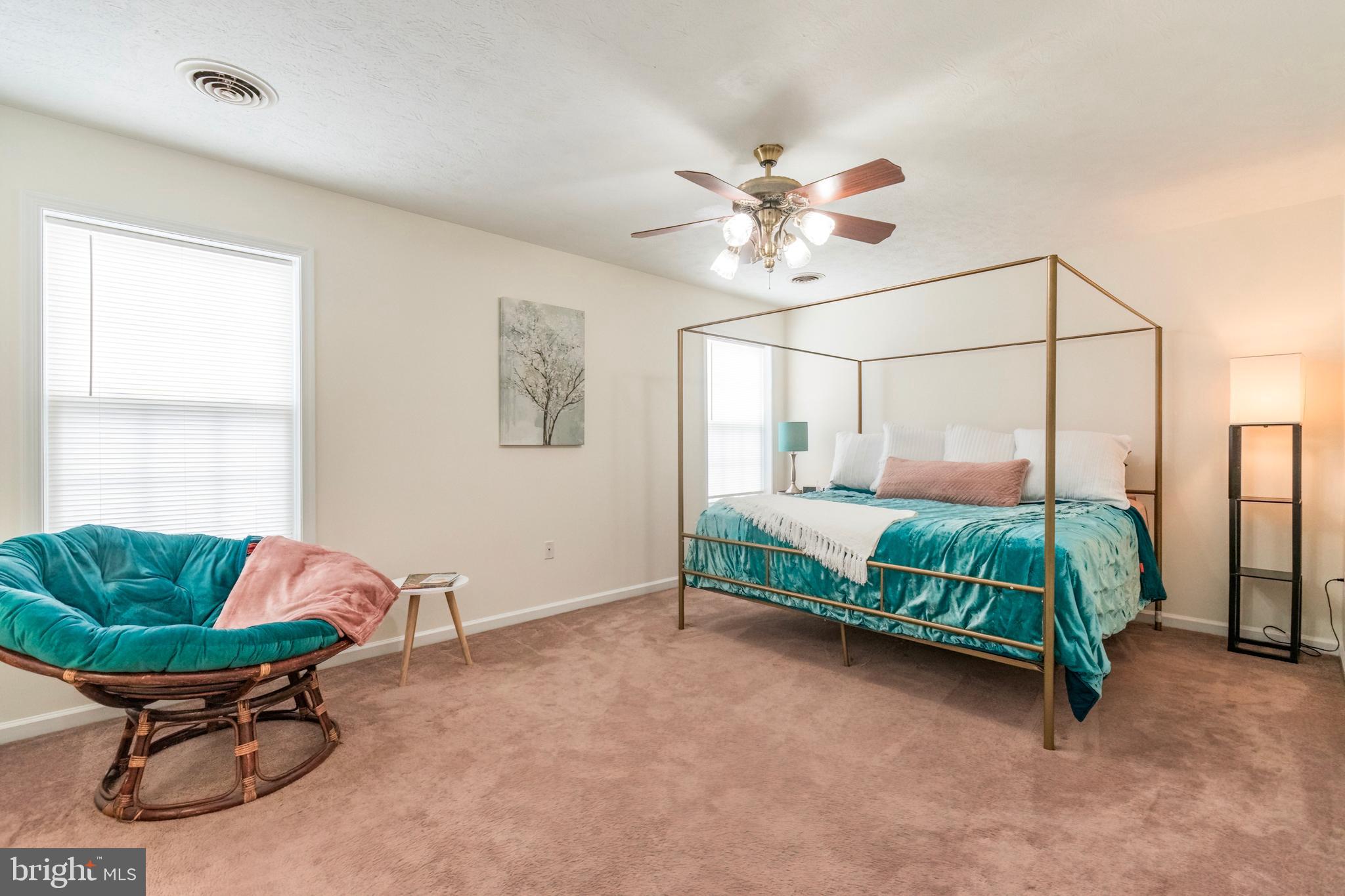 142 Alcott Ave