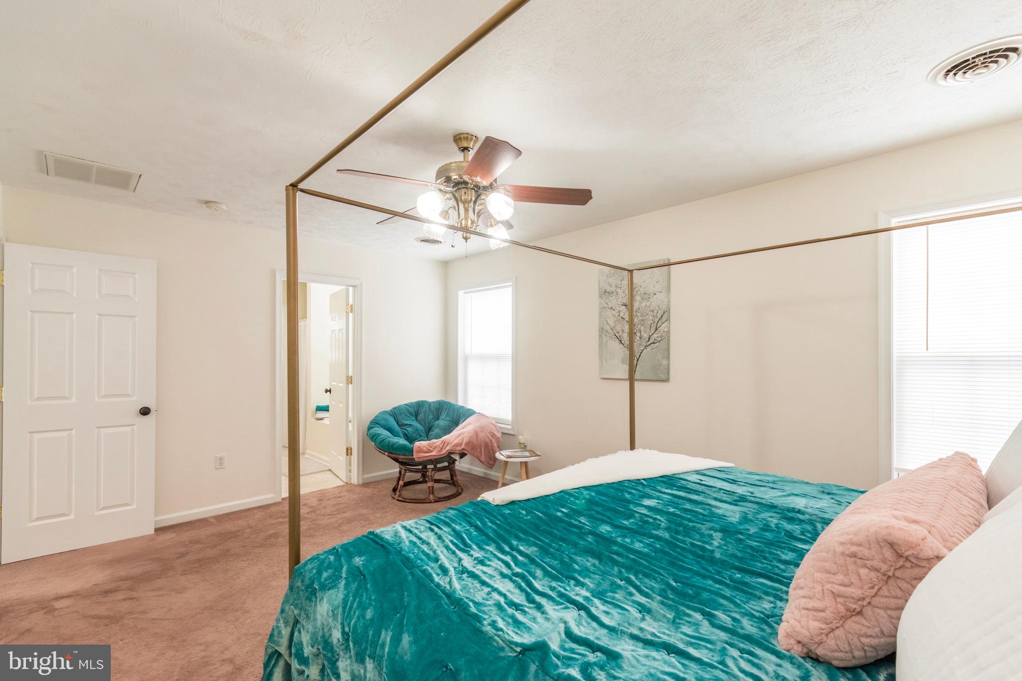 142 Alcott Ave