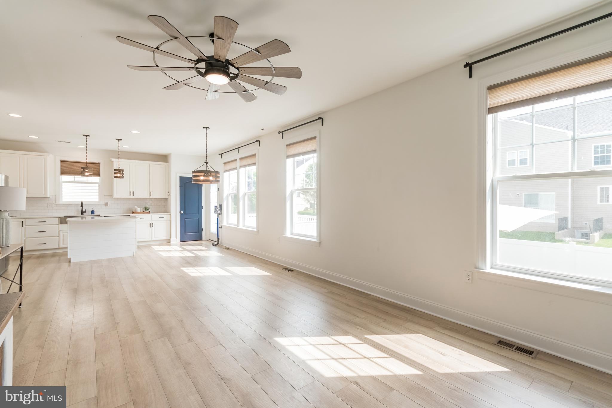 109 Darden Ct W