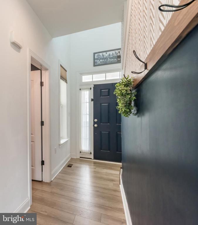 109 Darden Ct W