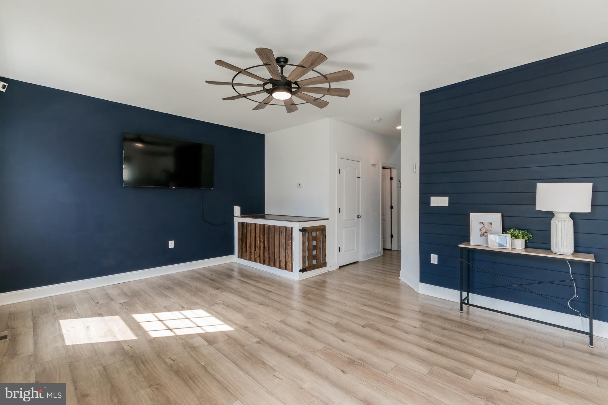 109 Darden Ct W