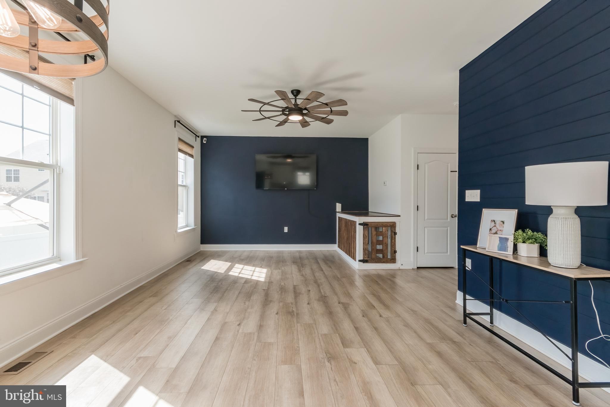 109 Darden Ct W