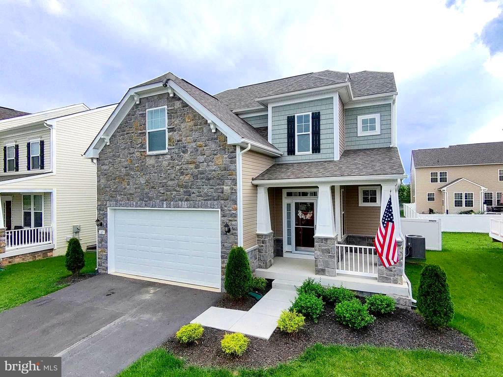 109 Darden Ct W