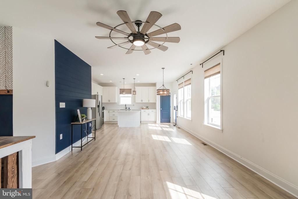 109 Darden Ct W