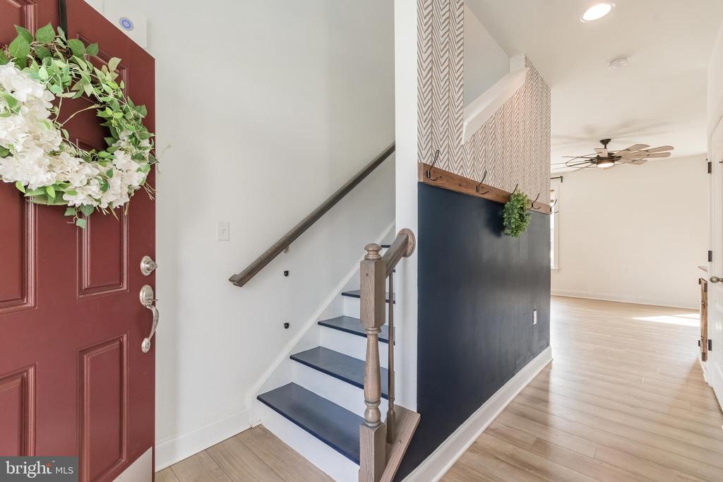 109 Darden Ct W