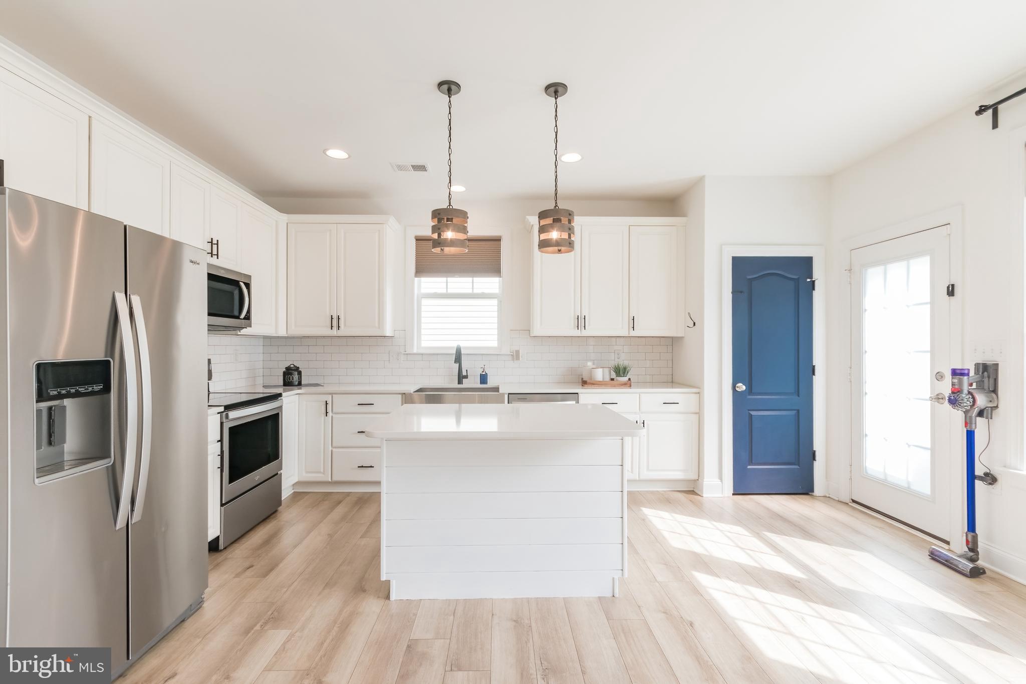 109 Darden Ct W
