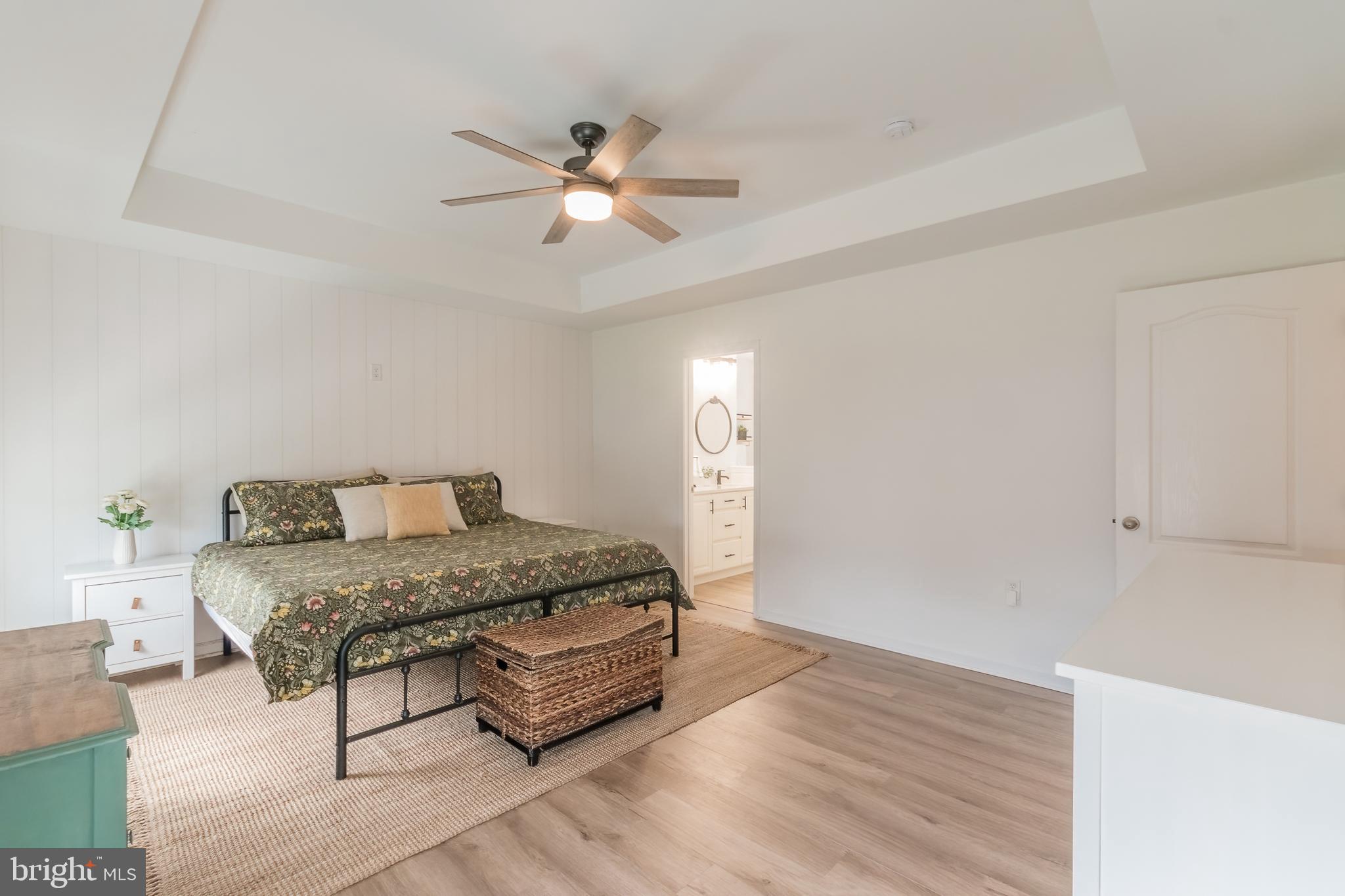 109 Darden Ct W