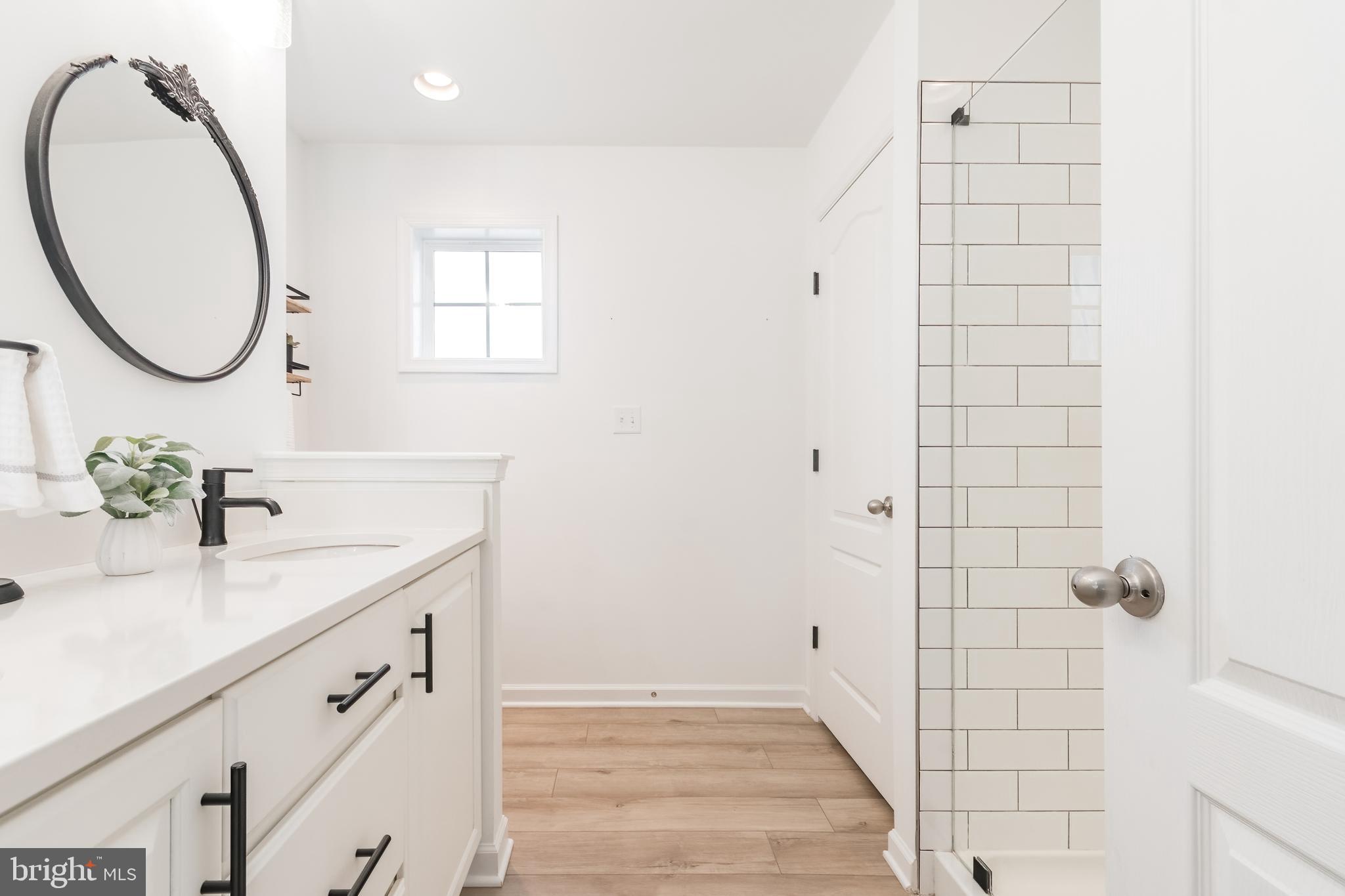 109 Darden Ct W