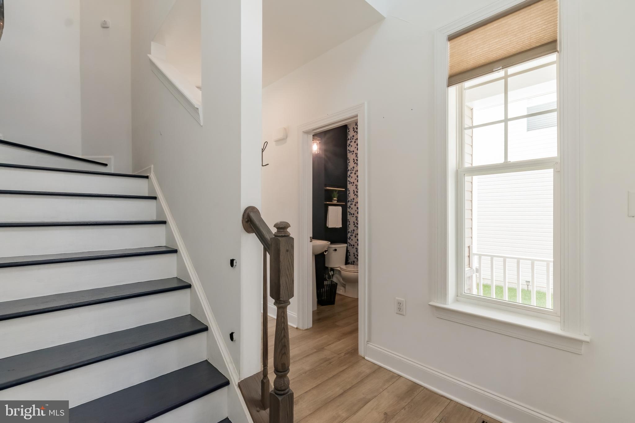 109 Darden Ct W