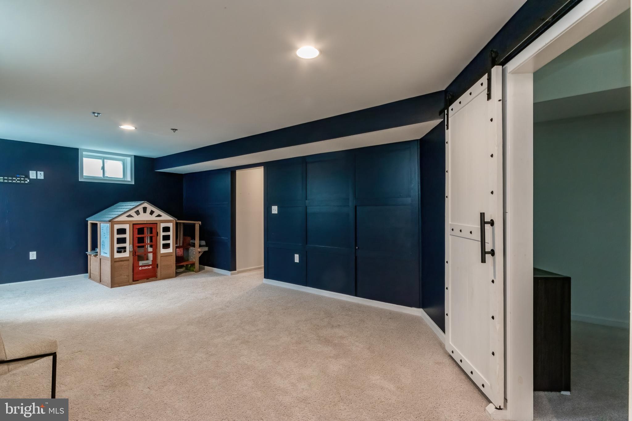 109 Darden Ct W