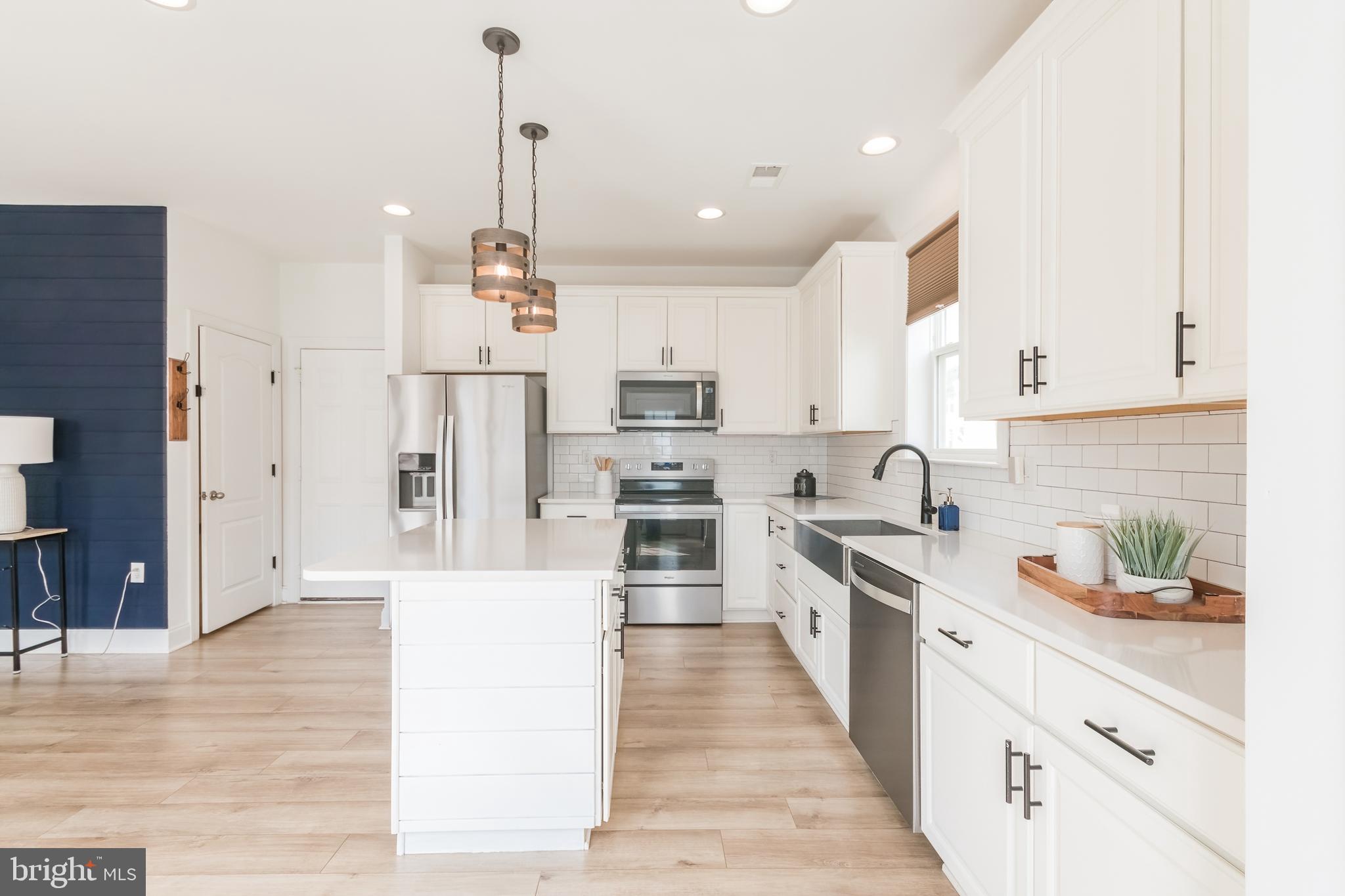 109 Darden Ct W