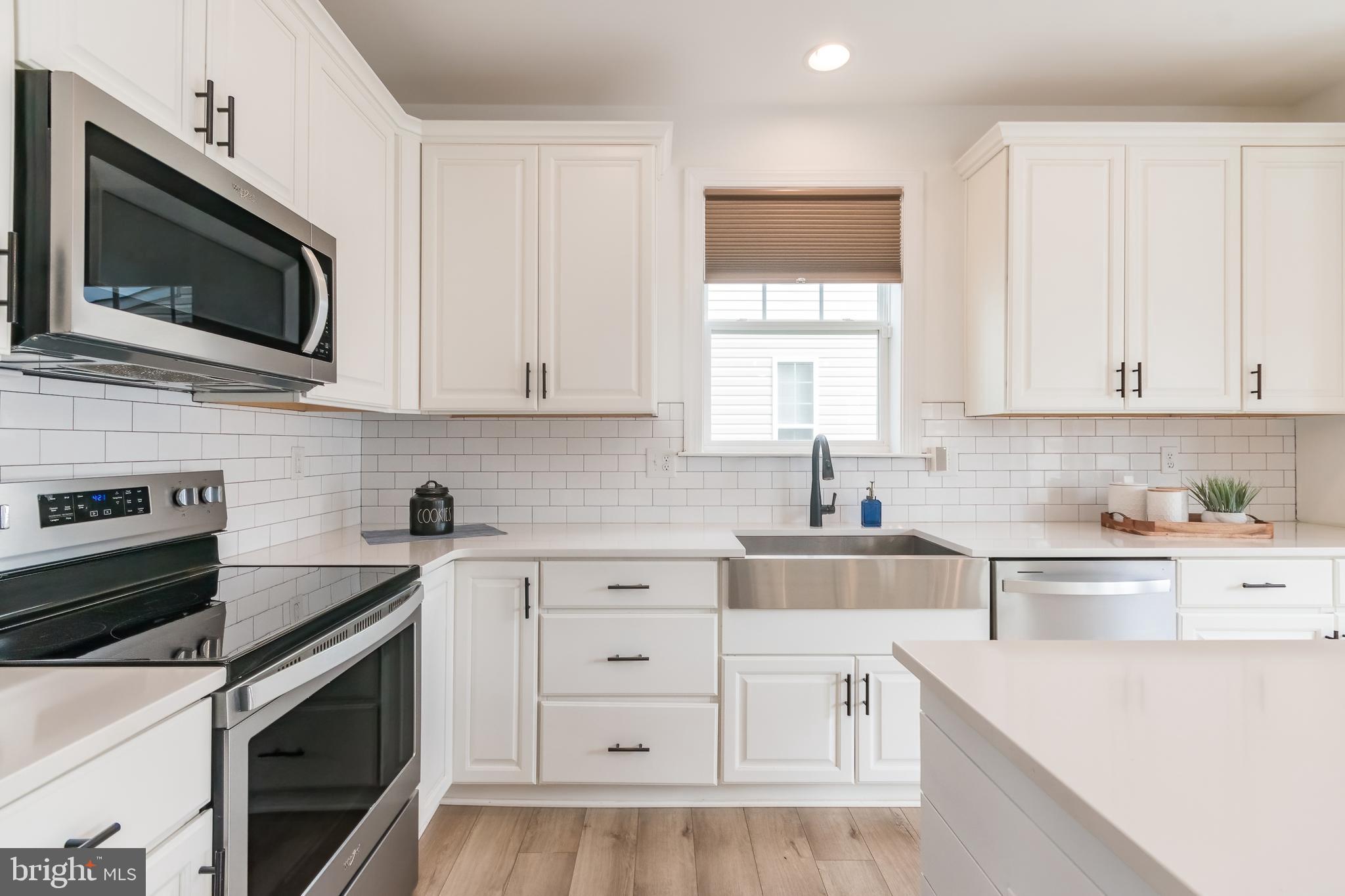 109 Darden Ct W