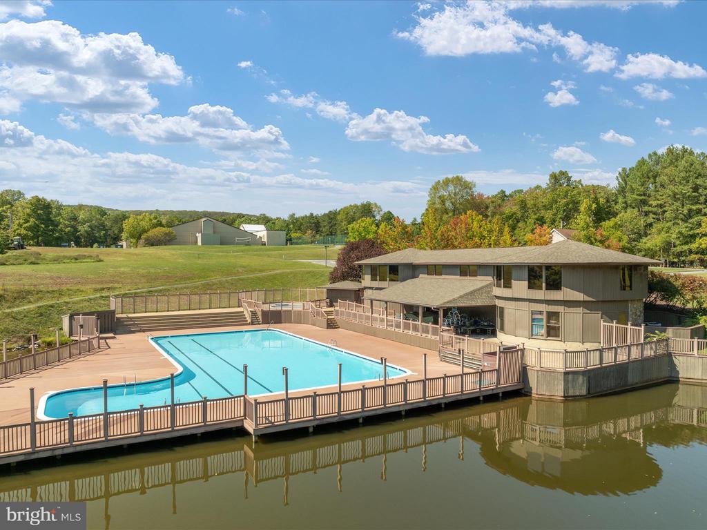 1359 Lodge Rd