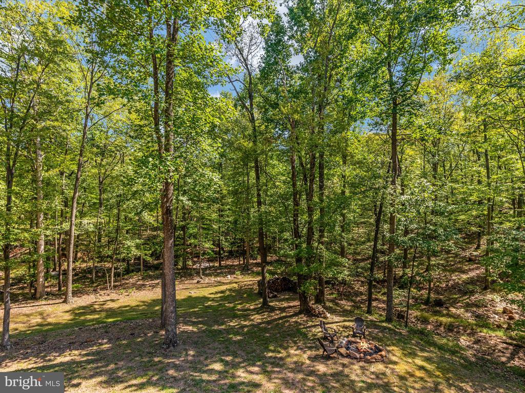 1359 Lodge Rd